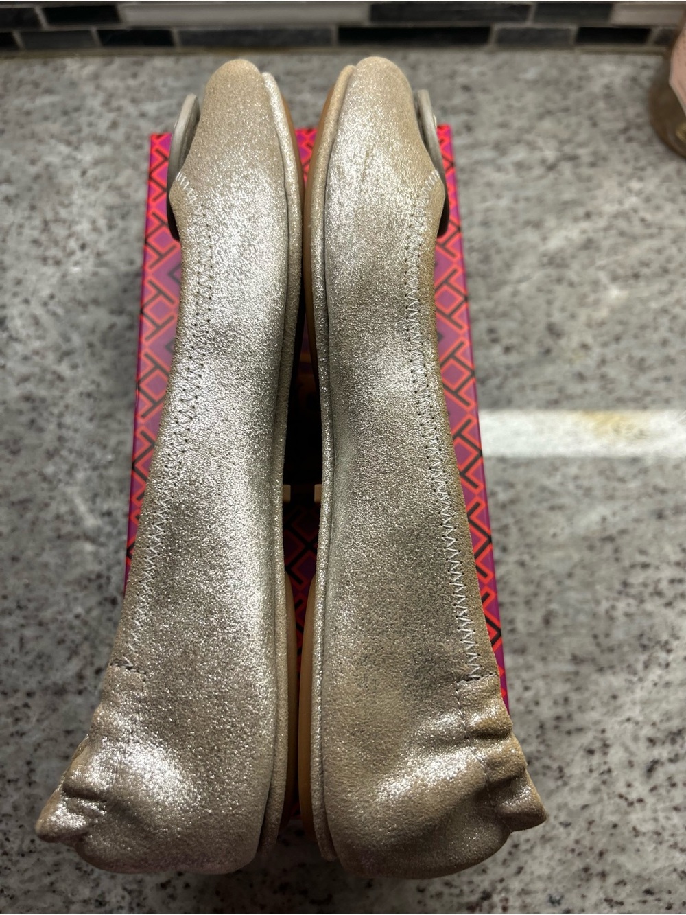 Tory Burch Minnie Travel Metallic sand  Ballet Flats with Logo - size 8 - Picture 5 of 9